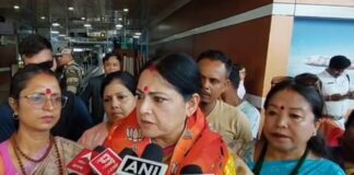 অন্নপূর্ণা যোজনা: মা-মেয়ে, শাশুড়ি-বউমা বা ননদ সবার ফর্ম কি একটাই? কী বললেন মন্ত্রী?